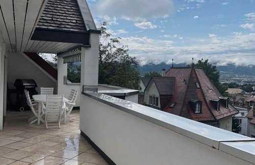 Hottingen Apartment | 185 m² Apartment ∙ 2 bedrooms ∙ 4 guests