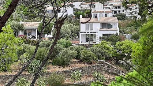 Cadaques Villa | 185 m² Villa ∙ 3 bedrooms ∙ 7 guests