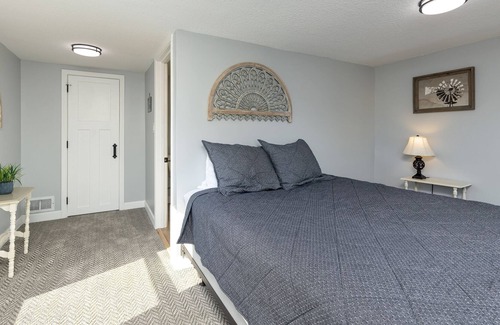 Le Claire House | 1856 historic home, one block from downtown LeClaire!