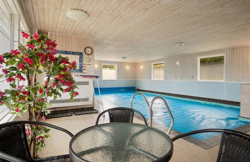 Bønnerup Strand House | 186 m² House ∙ 5 bedrooms ∙ 12 guests