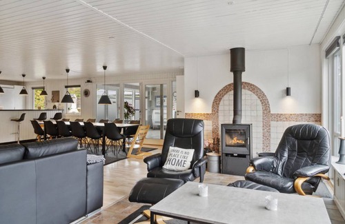 Bønnerup Strand House | 186 m² House ∙ 5 bedrooms ∙ 12 guests