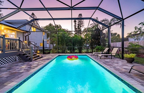 Whitney Beach House | 186 m² House ∙ 4 bedrooms ∙ 8 guests