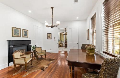 Natchez House | 1864 Little Brick - 1 Bed, 1 Bath, Full Kitchen, Pet Friendly with fee, Washer & Dryer