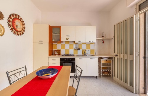 Torre Castiglione House | 1867 Villetta Bianca Gioiosa