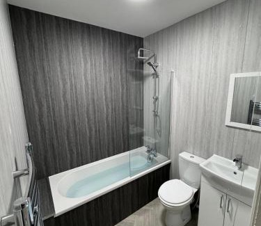 Billingham Apartment | 18F Station Flat -2 Bedroom Workstays UK