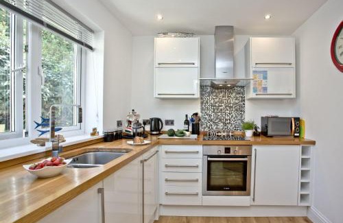 Torcross Apartment | 19 At The Beach, Torcross