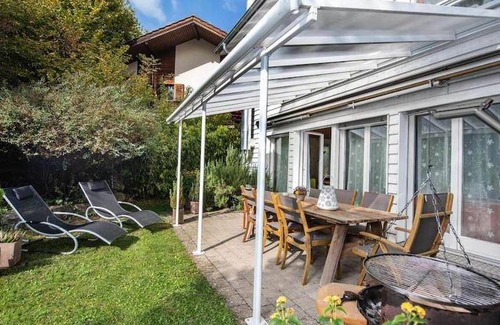 Steffisburg Apartment | 190 m² Apartment ∙ 6 bedrooms ∙ 14 guests