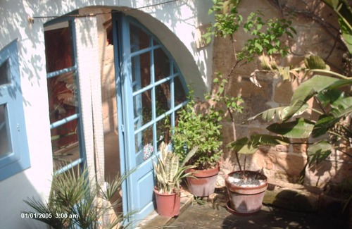 Munxar House | 190 m² Farmhouse ∙ 3 bedrooms ∙ 6 guests