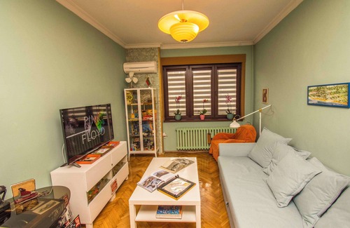 Sofia Apartment | -1900-Twentieth Century Host-Central Location