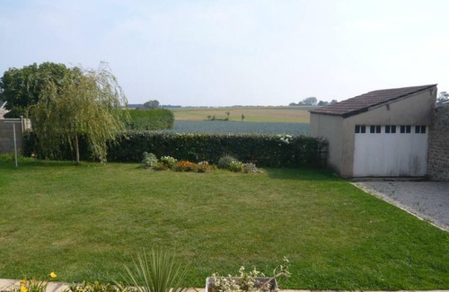 Reville Cottage | 1900s house with 3 bedrooms, garden and WIFI