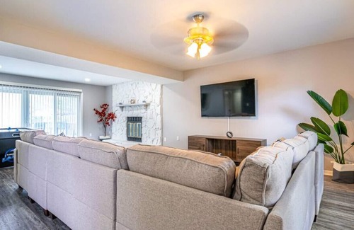 Huntsville House | 1905 Waxleaf Grn SE CAL · ▩Kloud Nine▩ 5 Bedroom / Fiber WIFI / Sleeps 11