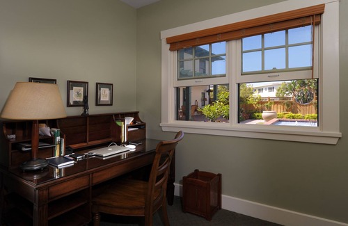 Coronado Bed & Breakfast | 1906 Lodge