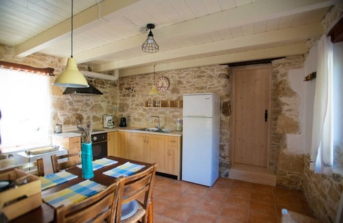 Sivas Apartment | 1936 Stone apartment Sivas Crete Chelidoni II (ΑΜΑ) 00000115623