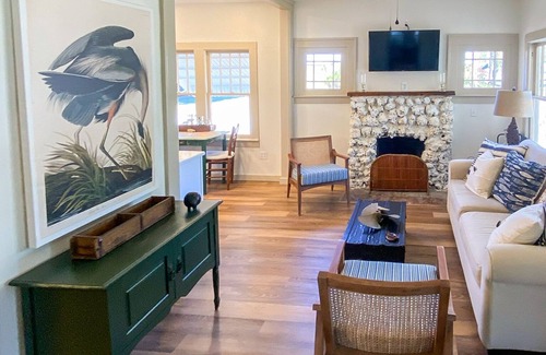 Yankeetown House | 1940 Cottage on the Nature Coast