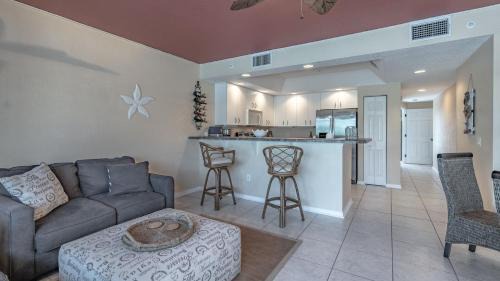 Englewood South House | 1950 Oregon #1B