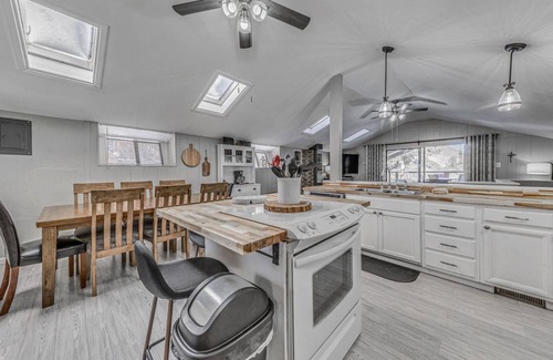 Ruidoso Downs House | 196 m² House ∙ 4 bedrooms ∙ 12 guests