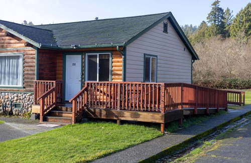 Orick Apartment | 19B Johnny Redwood Single Room at the Meadow Site