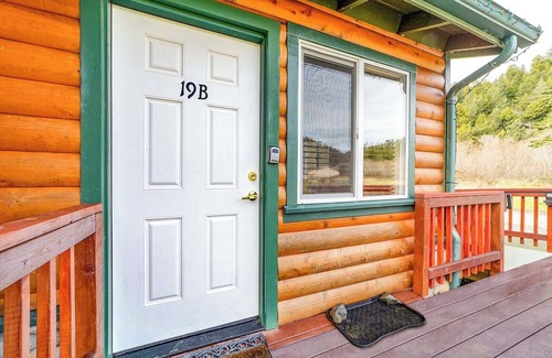 Orick Apartment | 19B Johnny Redwood Single Room at the Meadow Site