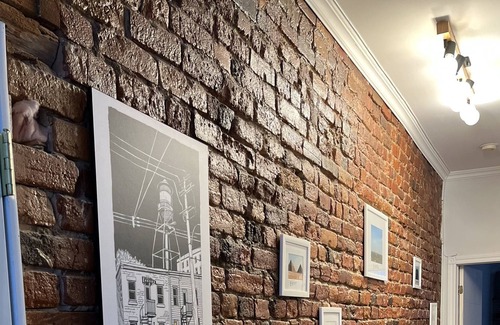Hochelaga Condo | 19th century, historic, sparkling clean condo heart of everything