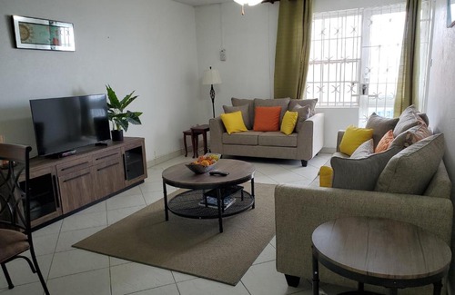 Hastings Apartment | 1B Hastings Towers