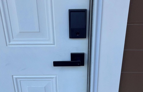 Evergreen Apartment | 1bd/1ba Quiet, gated private parking, 1st floor