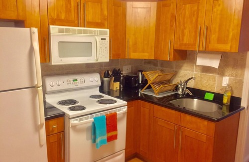 Outer Sunset Apartment | 1BD Ocean Beach Retreat With Garage Parking!