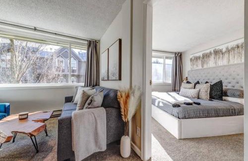 Whistler Village Apartment | 1Bd Unit In the heart of Whistler Village