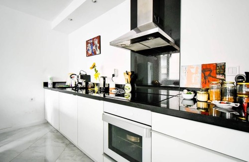 Sofia City Center Apartment | 1BDR | Quiet Str | Vitoshka Area | AC