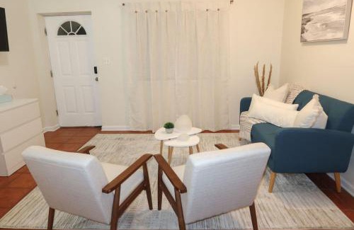 Forest Hill Apartment | 1Bed 1Bath Apt near EWR, Parking 18 min from Penn St.