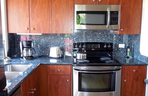 Wailea Condo | 1br/1ba Condo Steps From The Pavilion pool, Mokapu Beach with beautiful views.