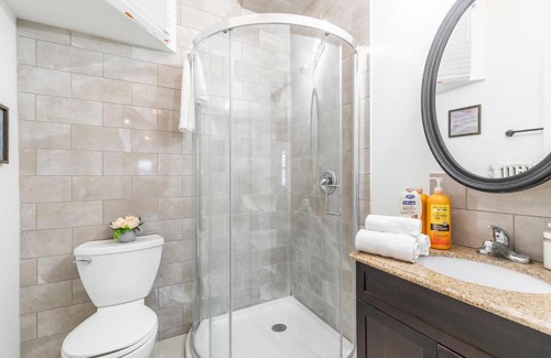 Central Hamilton Apartment | 1BR -Boutique Apartment- PRIME Location