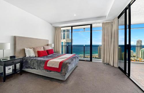 Surfers Paradise Apartment | 1BR Couples Retreat in Circle on Cavill (Best Location!)