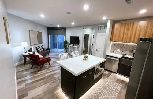 Soulard Apartment | 1BR Cozy Modern City Museum W&D