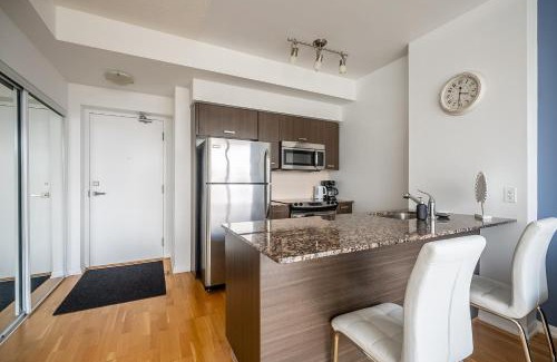 Bay Cloverhill Apartment | 1BR High Floor View Downtown Toronto