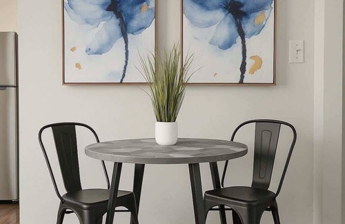 Hyde Park Apartment | 1BR in Prime Hyde Park Apt