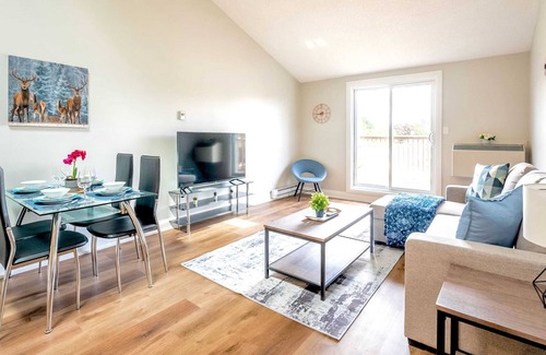Cambridge Apartment | 1BR Loft - Near to Trails, Parks, and DT Cambridge