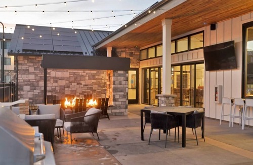 Dupont Apartment | 1BR Near Denver International