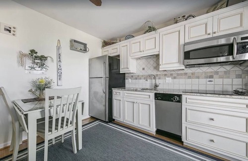 Beach Haven Condo | 1BR Ocean Block Condo – 140’ from the Beach