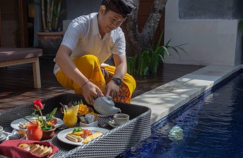 Seminyak Villa | 1Br Private Pool Villa in Seminyak (Free Floating Breakfast)