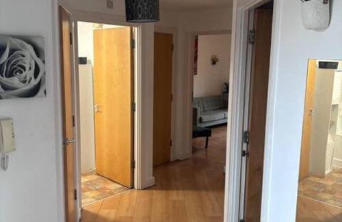 Stonebridge Apartment | 1Br-Sleeps4-35minToCentralLondon-40minToHeathrow