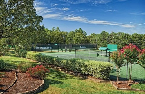 Fairfield Bay Condo | 1br Suite Condo Fishing, Lake, Boating, Golfing