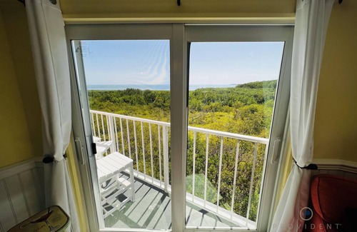 Tavernier Condo | 1BR w/Partial Ocean View, Pool & Beach