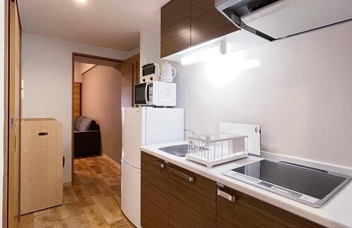 Hiroshima City Centre Apartment | 1BR with balcony near Hondori Shopping Arcade, 6PPL