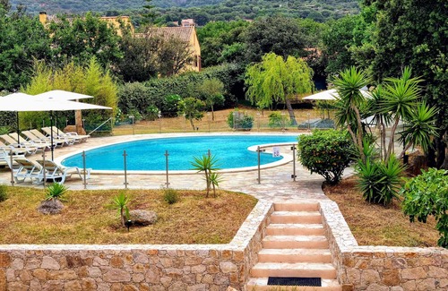Pigna Apartment | 1km from the beach, apartment with terrace in residence with swimming pool