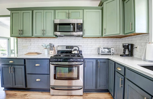 Skaneateles House | 1mi to Village | Swing | 2 Living Rooms | Farmhouse