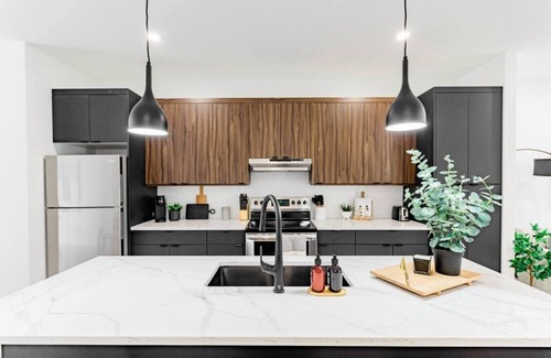 Winnipeg House | *1min Riverview Health 7min Downtown Free Parking