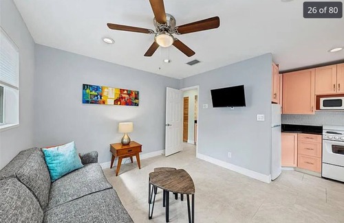 Central Sarasota Apartment | 1st floor apt B. 1 mile from waterfront and downtown. Just 2 miles from beach!