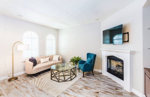 Northwood House | 1st Floor BDR｜Communal Pool｜Backyard With Furniture #40818