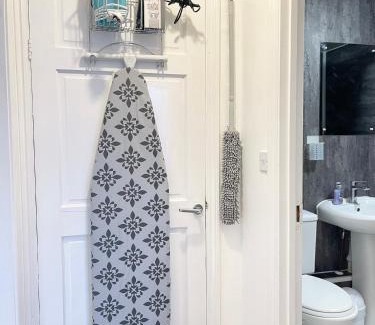 Chadwell Apartment | 1st Floor Crescent Apartment