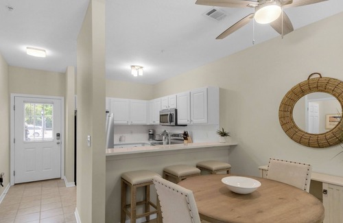 Seagrove Beach Condo | 1st Floor, Walkable to Dining, Shopping, Beach - Sleeps 6